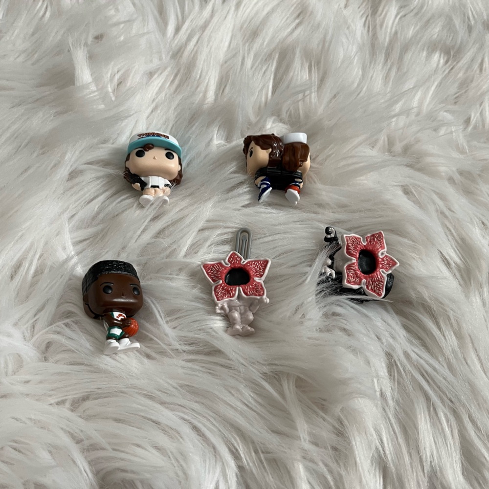 Stranger Things Kinder Joy lot